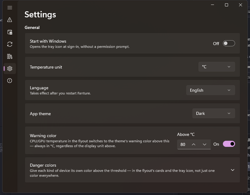 The Settings page, showing temperature unit, language, app theme and warning-color controls.